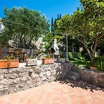 Guest house Nautilus 3*