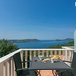 Guest house Nautilus 3*