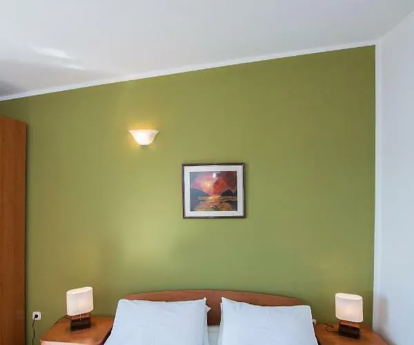 Nautilus 게스트하우스 오라사크