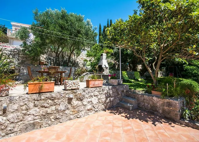 게스트하우스 Nautilus 3*