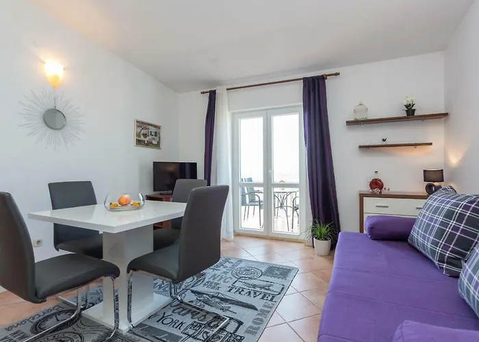 게스트하우스 Nautilus 오라사크